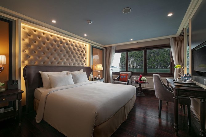 Bai Tu Long Luxury Cruise 2D/1N: Kayaking, Swimming, meals at pristine places - Vietnamese cooking and dinner at 7:00 p.m.