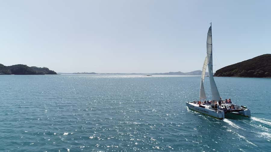 Bay of Islands 2-Hour Sundowner Evening Sailing Cruise - A two-hour sailing window that fits neatly into Paihia