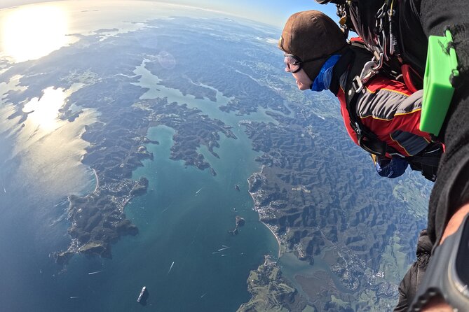 Bay of Islands: 9000ft Skydive - Reading the Islands From Above
