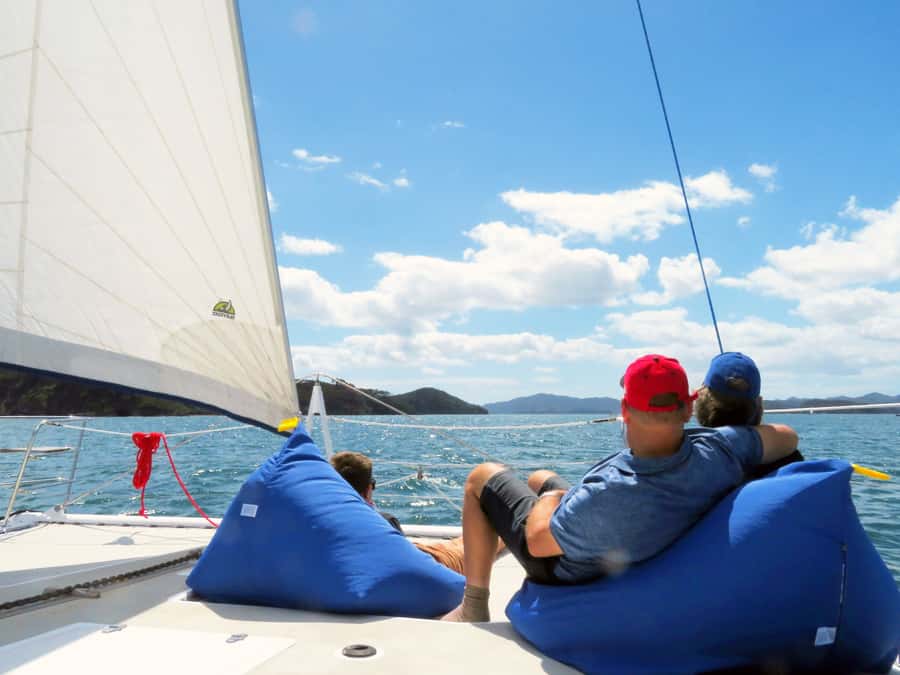 Bay of Islands: Day Sailing Cruise with Island Stop & Lunch - Quick reasons to choose this sailing day