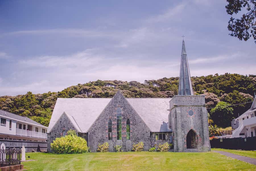 Bay of Islands - Mini Tour (75-90 mins) - A quick way to see three sides of the Bay of Islands