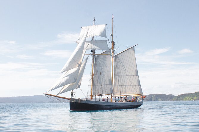 Bay of Islands Tall Ship Sailing on R. Tucker Thompson Including BBQ Lunch - Starting at Russell and crossing from Paihia