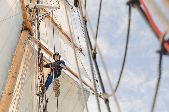 Bay of Islands Tall Ship Sailing on R. Tucker Thompson Including BBQ Lunch - Practical details that affect your day