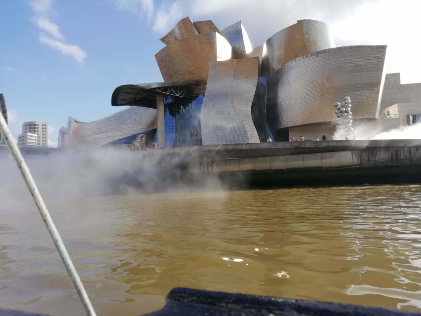 Bilbao: Bilbao Estuary and Abra Bay Boat Tour - From Bilbao town hall to the Nervión River