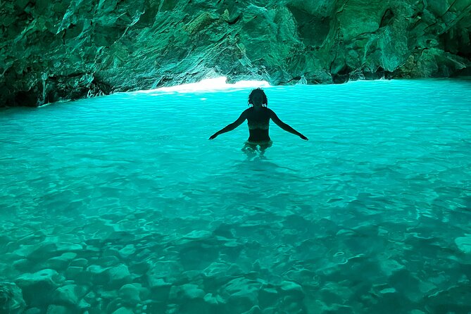 Blue Cave & Grama Bay Full Day Guided Boat Tour - Llovizit Beach, a quiet coastal pause