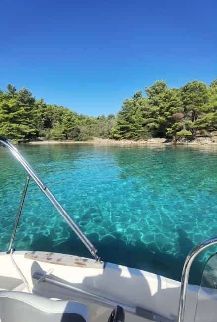 Boat tour from Zadar: Preko – Hidden Bay – Ošljak - Ošljak, a tiny island with time to slow down