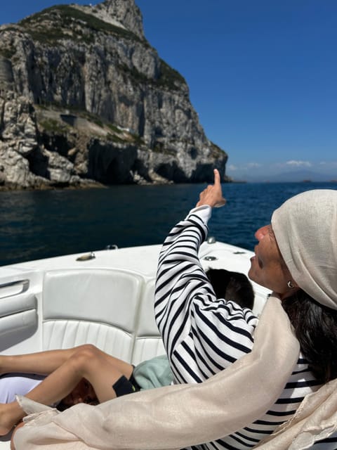 Boat trip with full of activities - bay of Gibraltar - What the strongest praise tells you