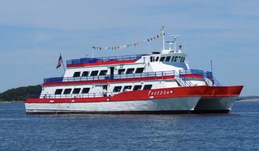 Boston: Scenic Harbor Cruise (Dog-Friendly) - Accessibility and meeting-point advice