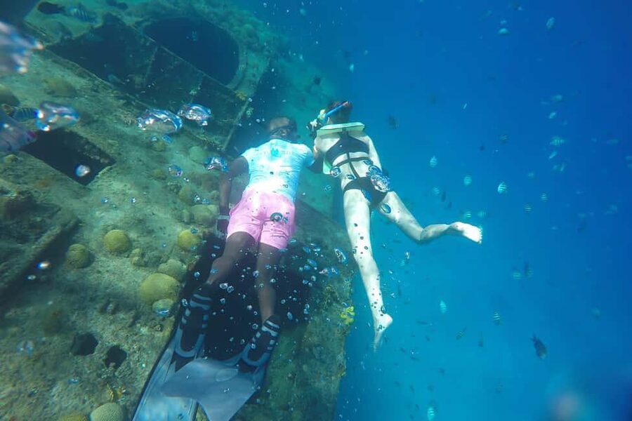 Bridgetown: Carlisle Bay Turtle and Shipwreck Boat Cruise - Carlisle Bay, Barbados, at a glance