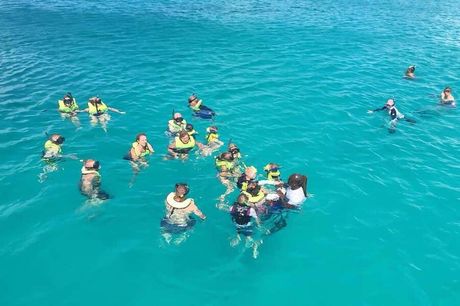 Bridgetown: Carlisle Bay Turtle and Shipwreck Boat Cruise - The short cruise across the bay