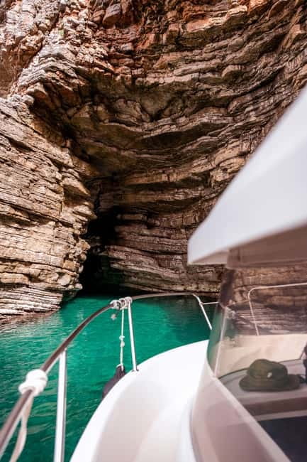 Budva Bay: Boat Tour with Snorkeling and Sightseeing - Seeing Budva from Luchki Park