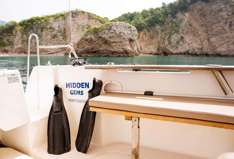 Budva Bay: Boat Tour with Snorkeling and Sightseeing - Should you book it?