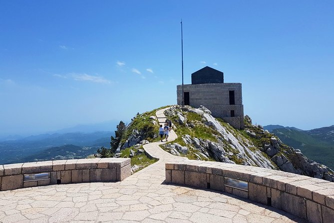 Cable car + Electric MTB from Njegos Mausoleum to Kotor bay - What the $198.68 price covers