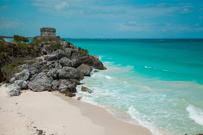 Cancun Bay Private 2-Hour on a Luxury Yacht - Key points to know before booking