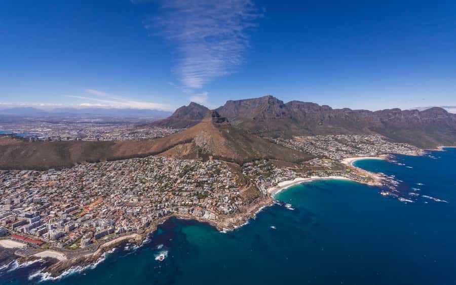 Cape Town: 20-Minute Helicopter Flight and Free Harbour Tour - The included harbour cruise