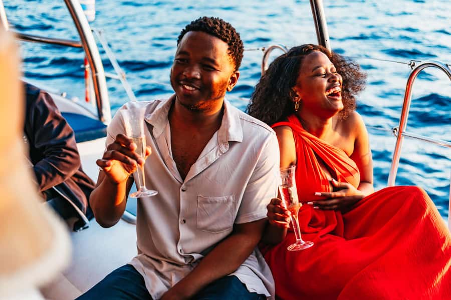 Cape Town: Sunset Catamaran Cruise on Table Bay with Bubbles - What the $40 price really buys you