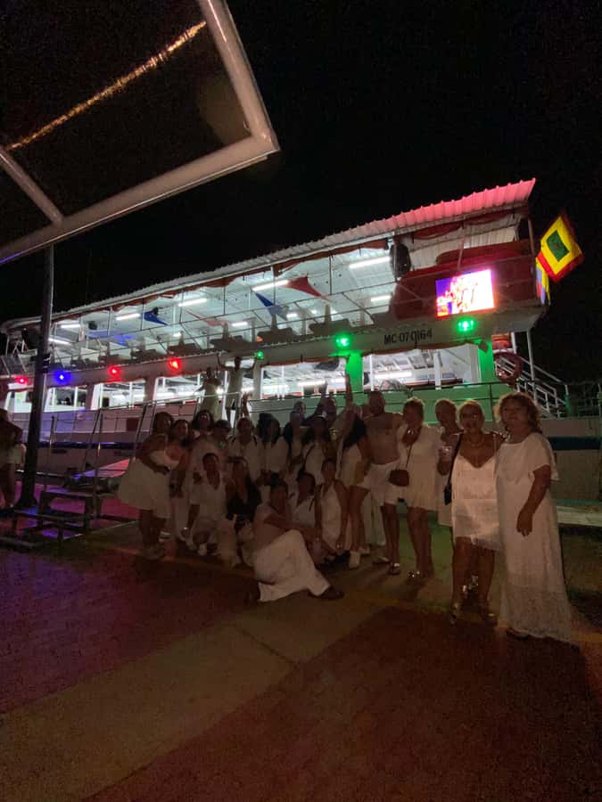 Cartagena: Buffet & party night,cocktails sailing in the bay - Should you book this boat party?