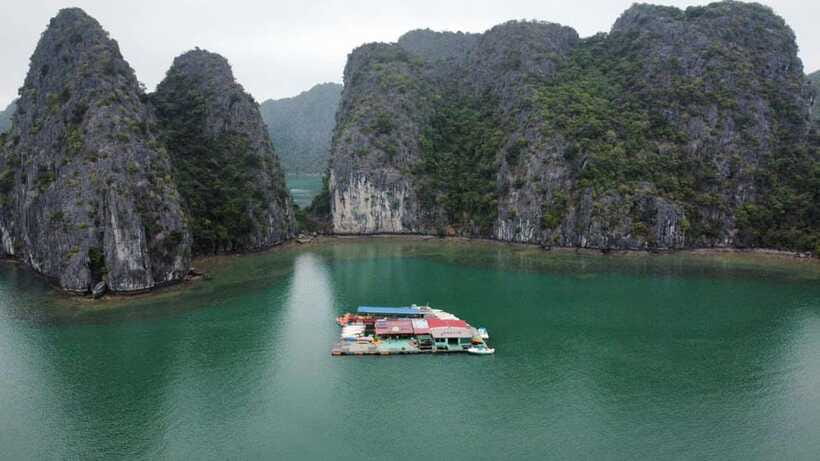CAT BA :2D1N Lan Ha bay-Ha Long bay with Plankton Excursion - Breakfast and the calm morning on the water