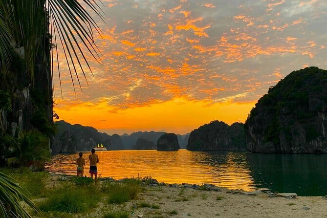 Cat Ba Abseiling Tour - Explore The Biggest Lagoon of Lan Ha Bay - Caves and the final swim