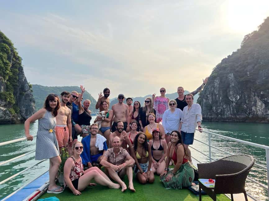 Cat Ba/Ha Noi: Lan Ha and Monkey Island Full Day Boat Trip - Cai Beo floating village at the start
