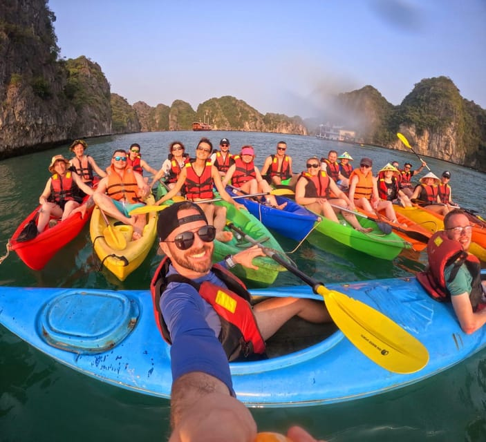 Cat Ba Island: Halong & Lan Ha Bay, cozy boat, biking, kayak - Lunch and the return to Cat Ba