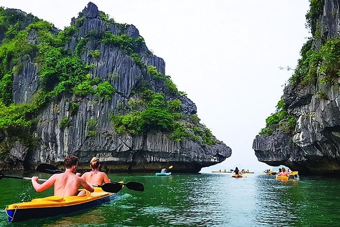 Cat Ba Island - Lan Ha Bay 2 days 1 night - Overnight at Cat Ba Hotel - Setting out through Cai Beo floating village
