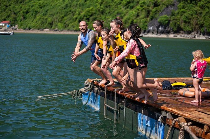 Cat Ba Island - Lan Ha Bay 2 days 1 night - Overnight at Cat Ba Hotel - How the weather can change the experience