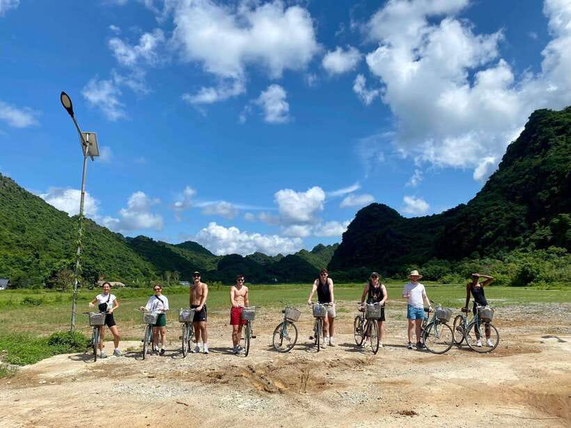 Cat Ba Island-Lan Ha Bay Day Trip: Kayaking, Swimming,Biking - The return to Cat Ba Town