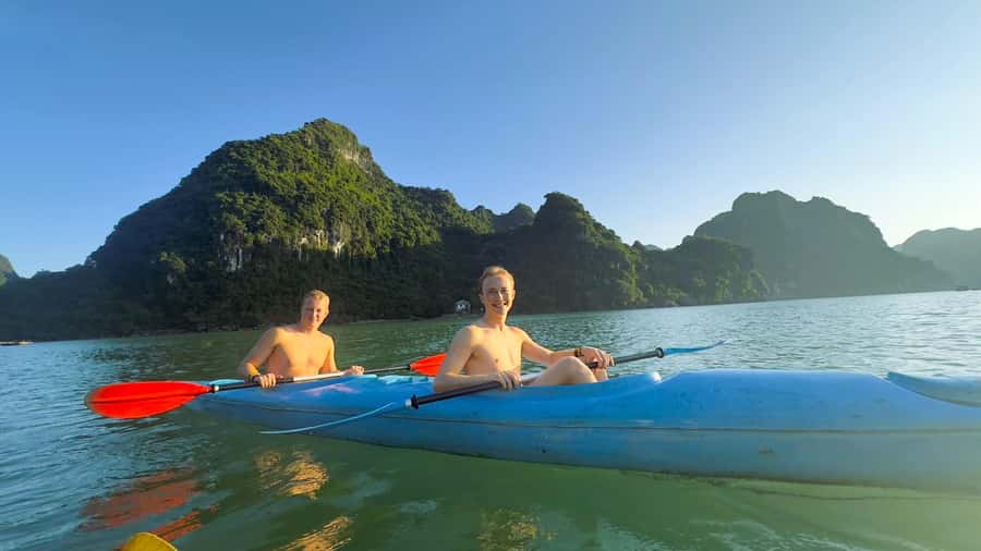 Cat Ba Island - Lan Ha Bay Sunset Tour: Kayak and Swim - Sunset Tea, Fruit, and Music on the Bay
