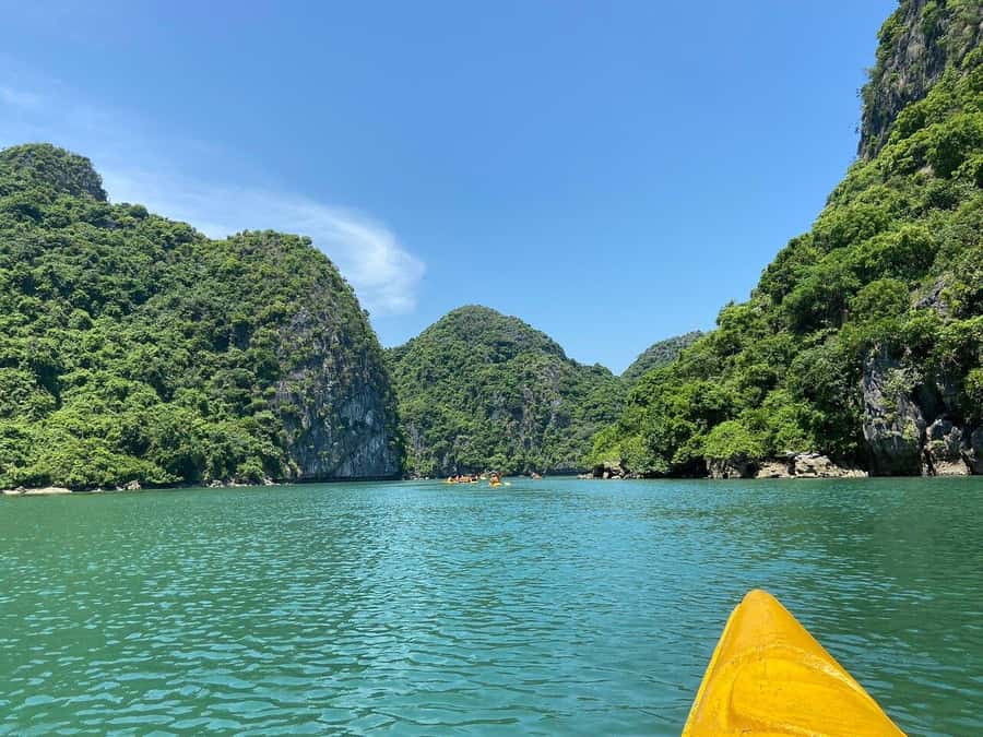 Cat Ba: Lan Ha and Ha Long Bay Boat Tour with Kayaking, Cave - Kayaking through caves and secluded lagoons