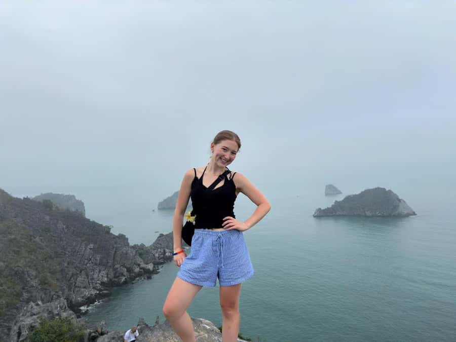 Cat Ba : Lan Ha Bay Bioluminescent Plankton Kayak Boat Tour - Sunset swimming and the 10 to 12-meter rock jump