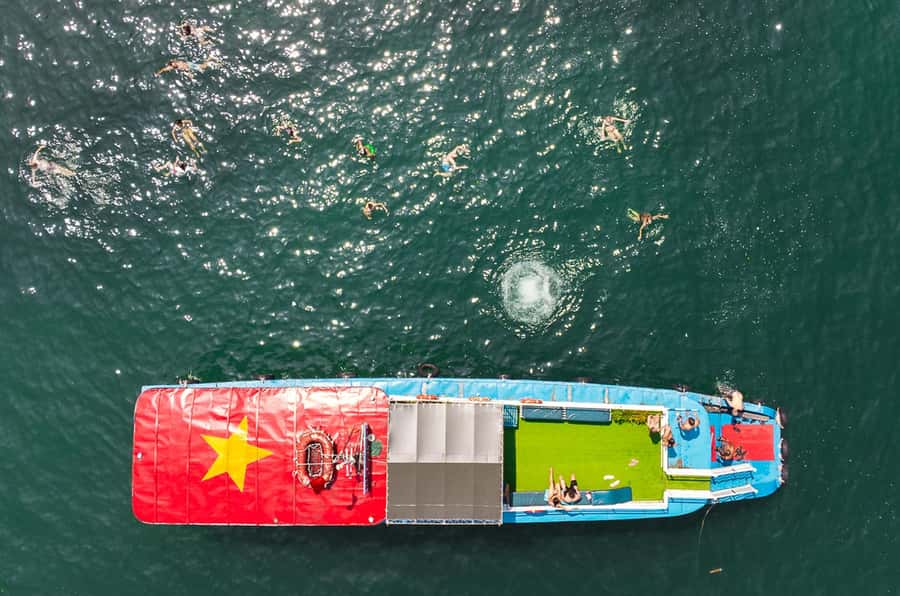 Cat Ba: Lan Ha & Ha Long Bay Kayak & Snorkel Boat Tour - Monkey Island and the short climb