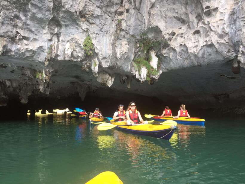 Cat Ba: Lan Ha, HaLong bay full day- biking, kayaking, lunch - Vietnamese lunch on the boat