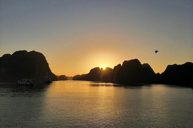 Cat Ba: Sunset & Bioluminescent Kayaking on Lan Ha Bay - Limestone islets, calm water, and the sunset hour