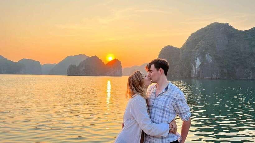 Cat Ba: Sunset on Lan Ha Bay with Sunset Party - Quick points to know
