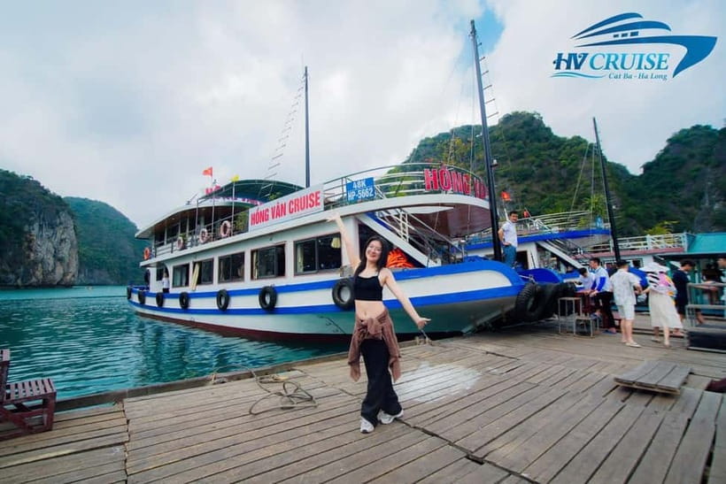 Cat Ba Town: Lan Ha Bay Sunset Cruise with Hotel Pickup - Lan Ha Bay by boat