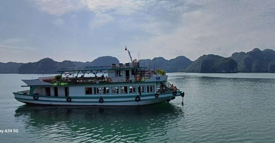 CatBa Island: One Day Lan Ha Bay with Cat Ba Expedition - Kayaking through Dark and Bright caves