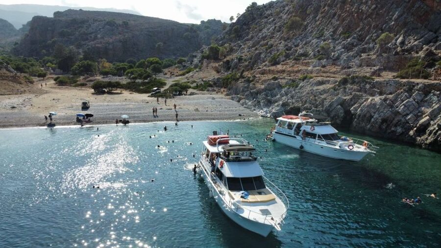 Chania: Menies Beach & Chironisia Bay Cruise with Snorkeling - The boat ride along the Rodopou Peninsula