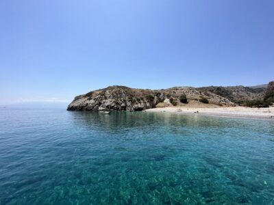 Chania: Menies Beach & Chironisia Bay Cruise with Snorkeling