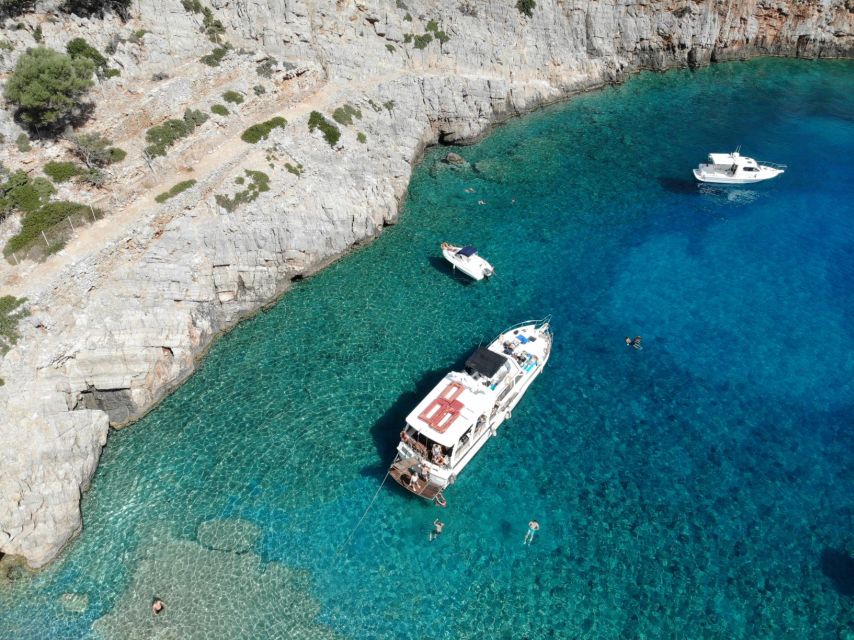 Chania: Menies Beach & Chironisia Bay Cruise with Snorkeling - What to pack for a smoother outing