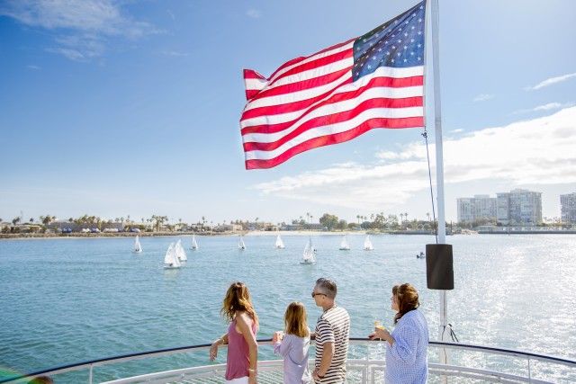 City Cruises San Diego: Best of the Bay Scenic Harbor Tour - Hotel del Coronado and the Coronado Bridge