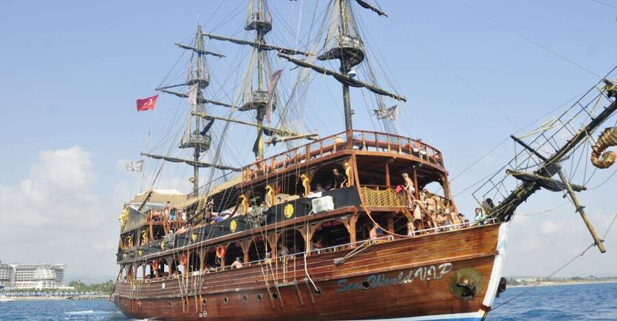 City of Side: Side & Caretta Bay Boat Trip w/ Lunch & Drinks - Setting out from Side and onto the Manavgat River