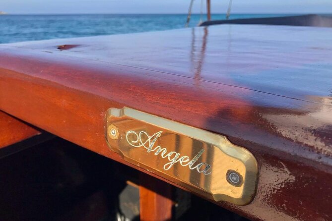 Classic Boat Tour in Palermo - Boarding, comfort, and mobility