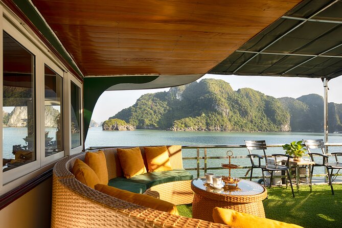 Cong Cruise Full-day Explore Halong Bay - Sunset tea and a Vietnamese cooking lesson