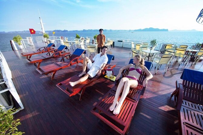 Crown Legend Cruise Ha Long 2 Days 1 Night - Cooking, cocktails, and the evening onboard