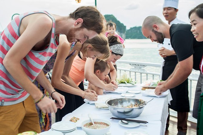 Cruising Halong Bay - Lan Ha Bay 2 Days on boat - Cabin with balcony - Kayaking around Cua Van