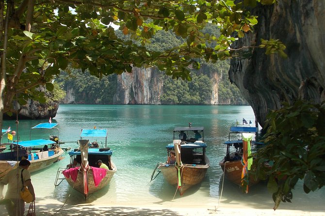 Cruising on a comfortabel boat in Phang Nga Bay - The "Must-Do" Tour Khao Lak - Who should book this Khao Lak cruise