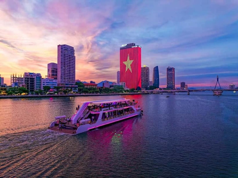 Da Nang: Experience a Magical Sunset Dinner Cruise in DN Bay - Sunset colors over Da Nang Bay