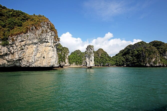 Daniel Cruise 2-day Explore Halong and Lan Ha Bay from Hanoi - Five useful things to know before booking