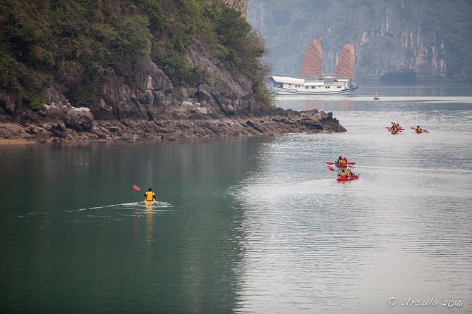 Deluxe Halong Bay 6 Hours Cruise To Visit Surprising Cave And Titop Island - Sung Sot Cave, Halong Bay’s grandest underground stop